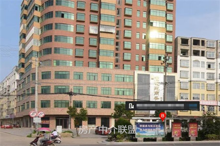 城西泰和苑3楼107平三室精装带车库35平100万可按揭
